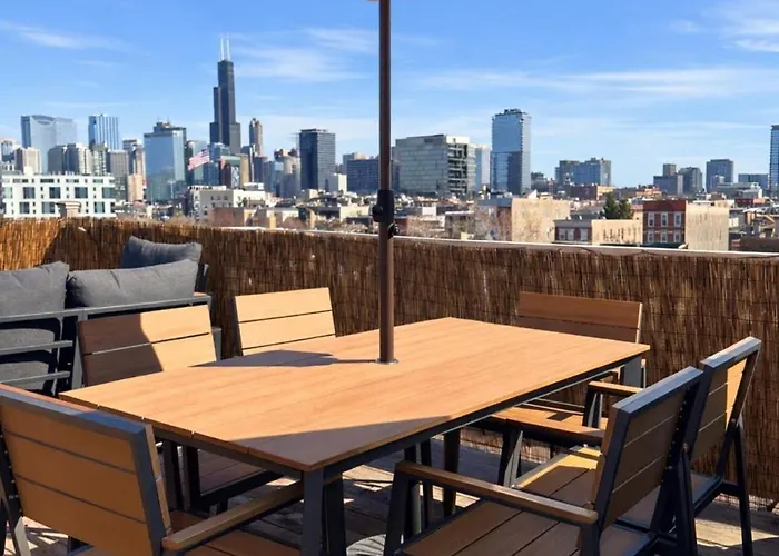 Apartamento Penthouse With Private Rooftop And Skyline Views - Sleeps 6